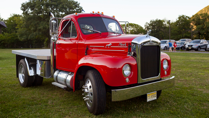 Illustration for article titled Here Are Some Of The Incredible Cars Of The Bear Mountain Car Cruise